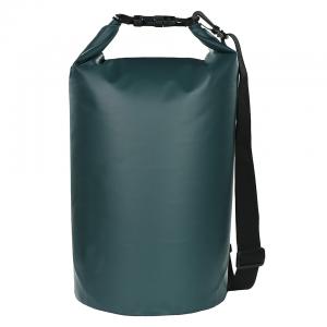 Roll Top Sack Keeps Gear Dry for Kayaking